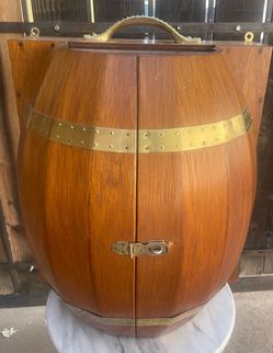 Mid century modern Karoff Made in Japan Mini Bar Liquor Cabinet