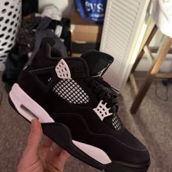 Jordan 4s 