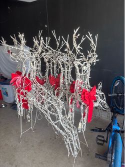 Reindeer decor outside