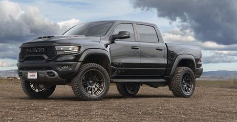 FUEL OFF ROAD C405 DYNAMO GLOSS SILVER BRUSHED W/ CHR-LP 20X9 /20X10