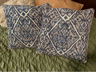 26x26 throw pillows