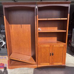 2 Wood bookshelves 