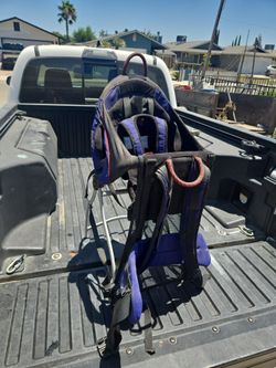 Hiking baby carrier