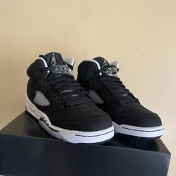 Air Jordans 5 Retro Oreos
