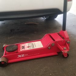 Arcan XL35R 3.5 TON LOW PROFILE FLOOR JACK 