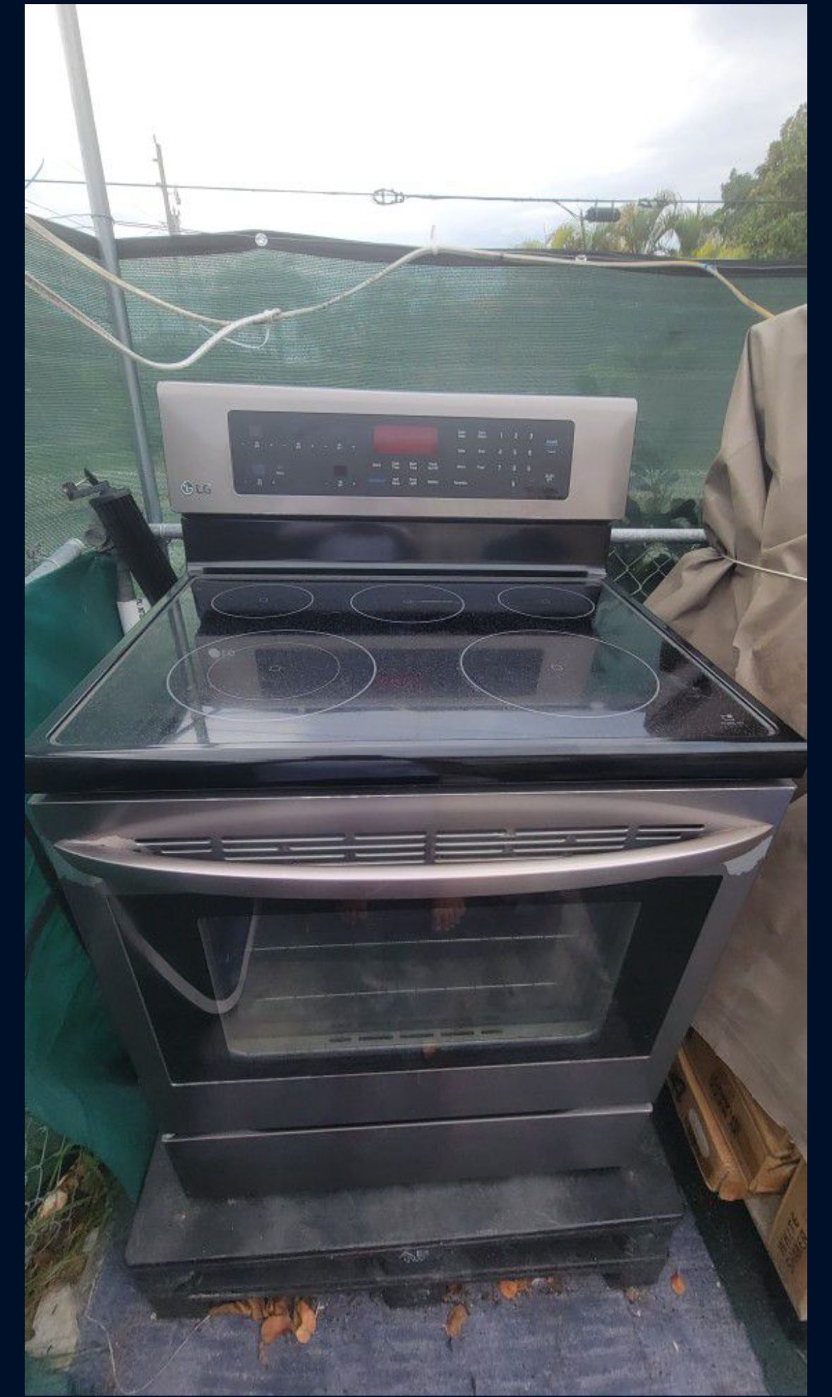 Microwave and Stove 