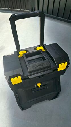 Toolbox with Wheels/ Maleta para herramientas con ruedas