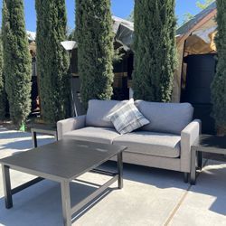 5PC Living Room Set! 