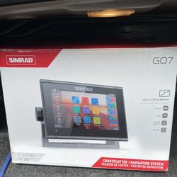 Simrad Go7 