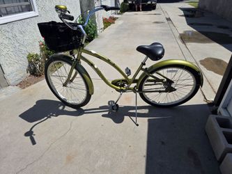 3 speed Electra beach cruiser