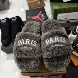 Balenciaga Slippers 