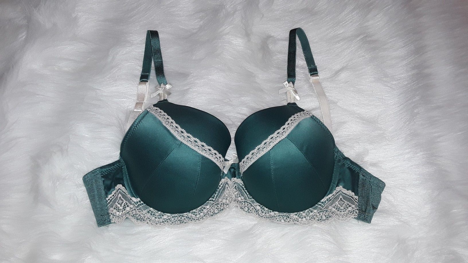 NEW Sz 34D Bra - Marie Meili