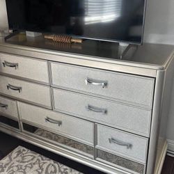 Ashley’s Signature Collection Dresser and Armoire set