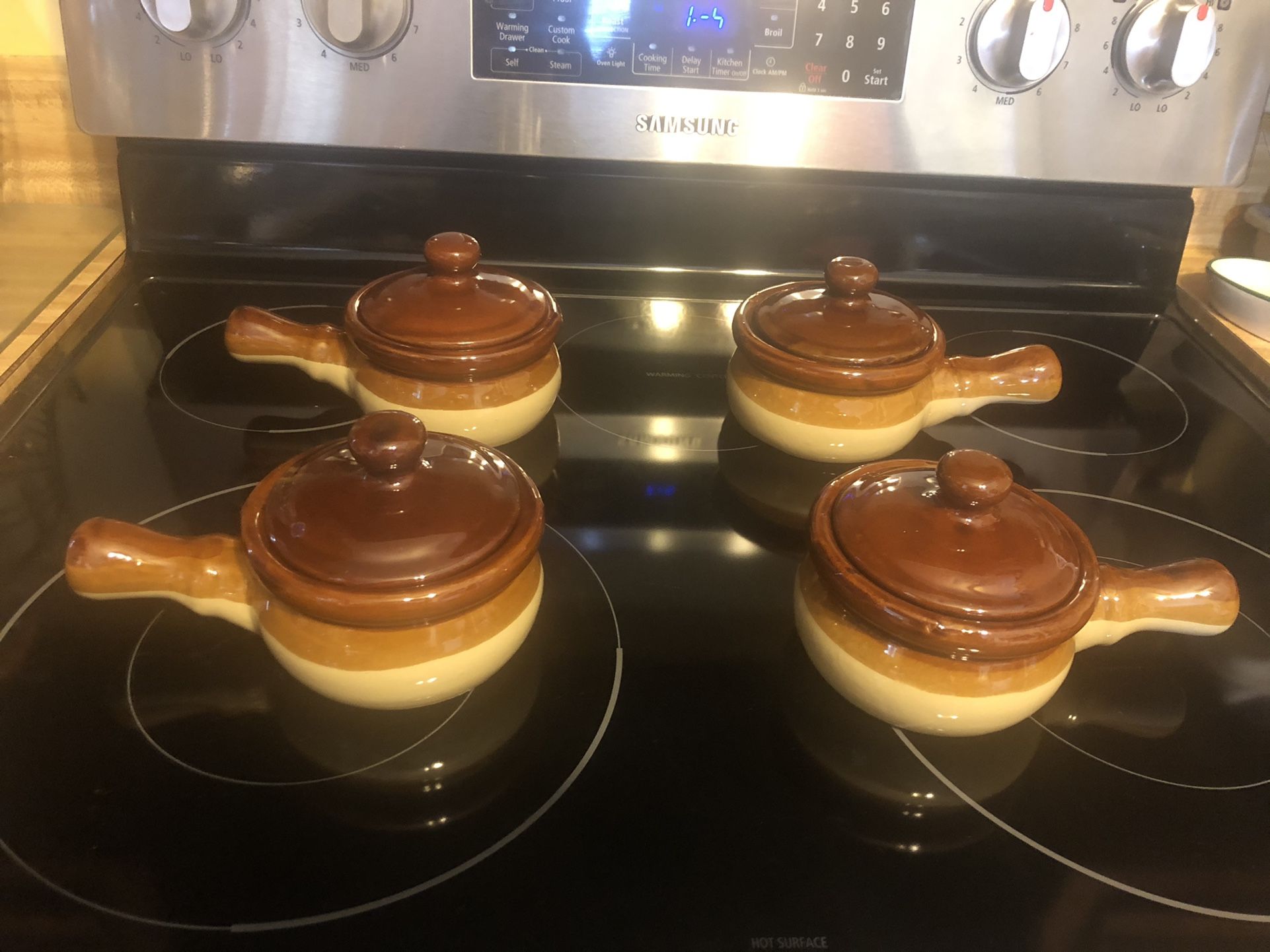 8 Pc French Onion Soup In Great Conditions
