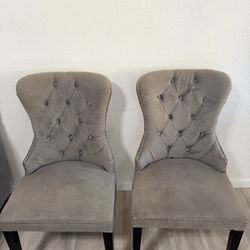 ✨ Elegant Tufted Velvet Dining Chairs – $35 X Each - 2 For $60 (Moving Sale!)