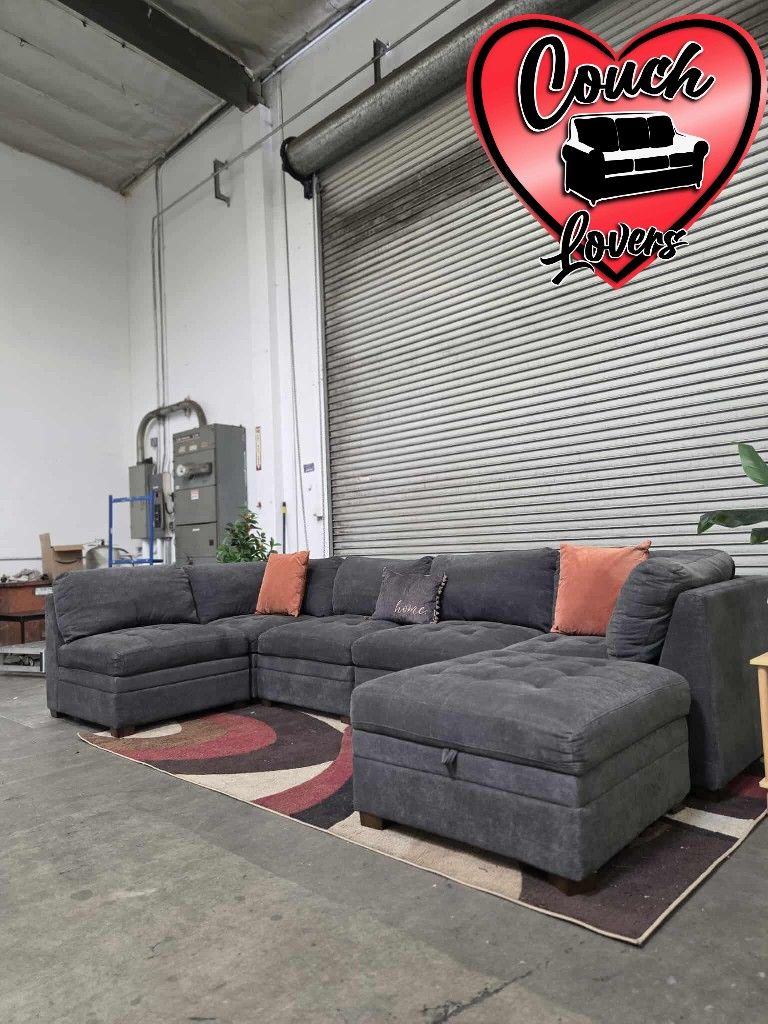 Multi Piece Sectional Couch- Free Delivery‼️