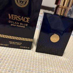 Versace Dylan Blue 
