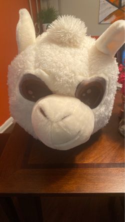 Giant lama head