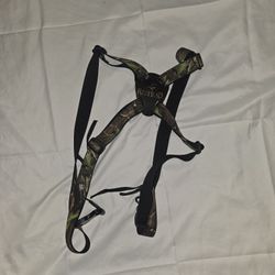 RedHead Camo Hunting Harness – Adjustable & Lightweight