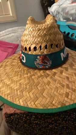 Straw Hats México and Cali
