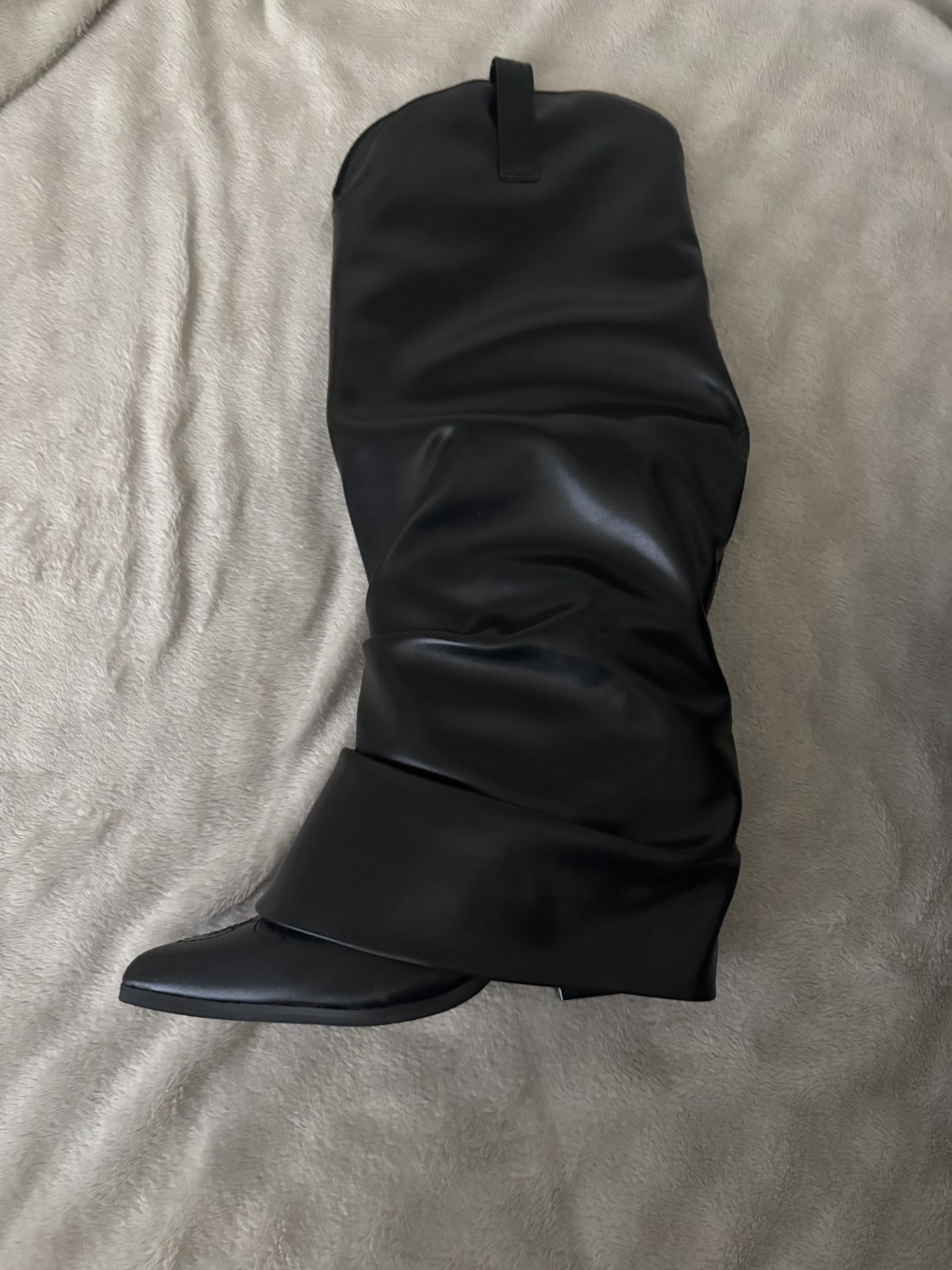 Fashion Nova - Knee High Boots 