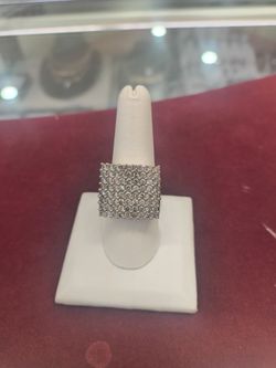 10ksolid white gold diamond ring 18 grams size 9 layway available 10% Dwon if you interested please make sure you ask for Maribel thank you