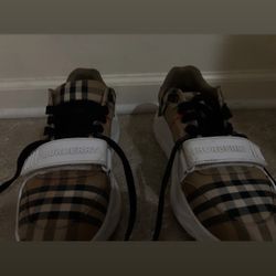 Burberry Ramsey Check Sneakers