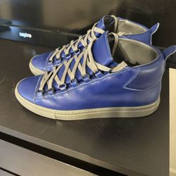 Men’s Balenciaga Arena’s (43 euro & 9-9.5 US)