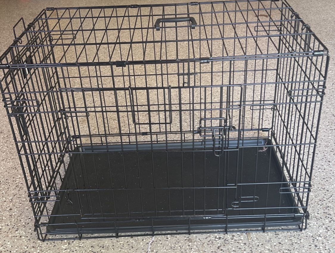 $30 Pet Crate, For Dog Or Cat Like New Only Used A Few Times