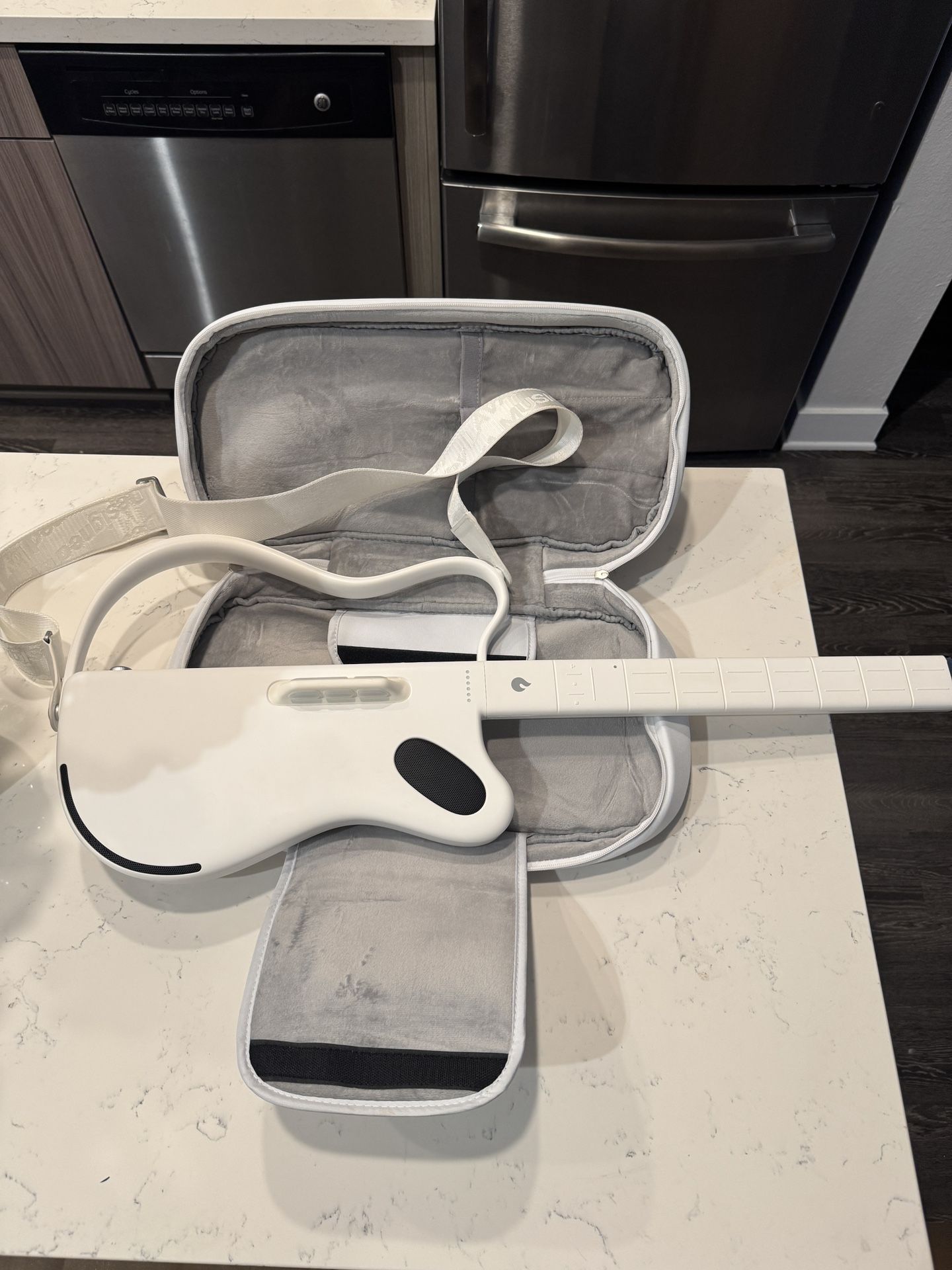 LAVA GENIE Smart Guitar – Like New, $295