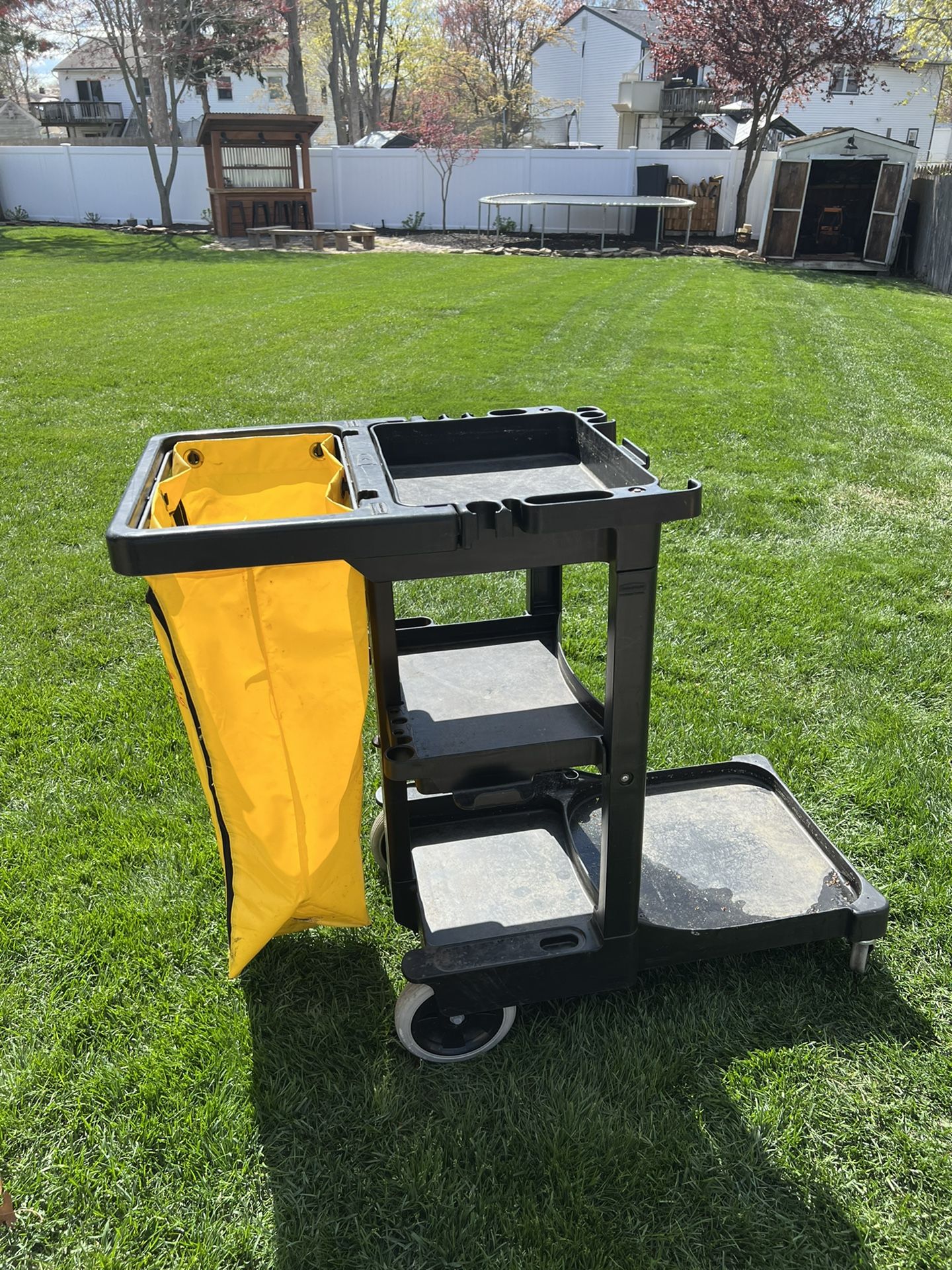 Rubbermaid Commercial Rolling Janitorial Cart