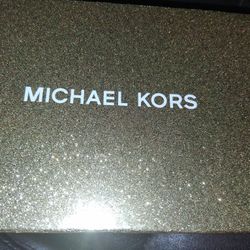 Micheal Kors Purse