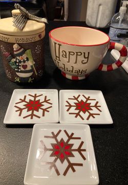 Christmas Lot of Cookie Jar, Cup-shaped Bowl & 3 pcs Appetizer Plates