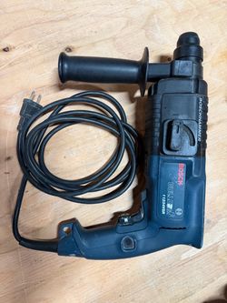 Bosch Bulldog 11234VSR Rotary Hammer Drill