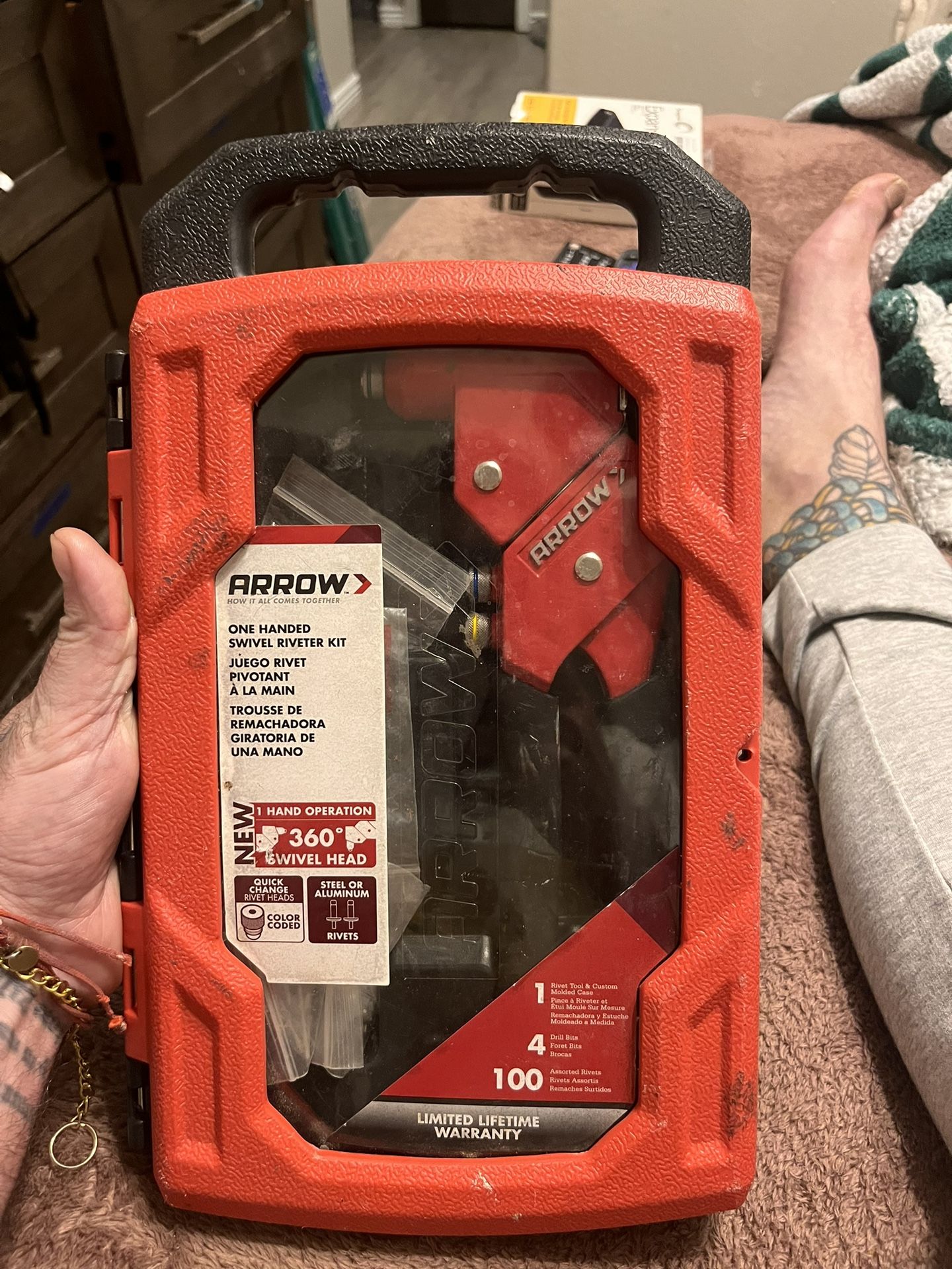 ARROW One Handed Swivel Riveter Kit