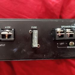 🌺🌸🍀🍀🍀FOR   SALE   AMPLIFIER  CAR  AUDIO JENSEN  DUBa2100  2 CHANNEL🍀🍀    (  NEGOTIABLE )🌺🌸🍀