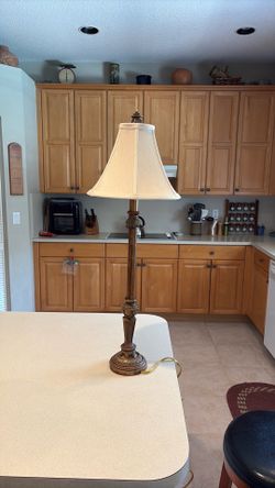 Table lamp with shade