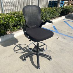 New In Box 23 To 29 Inch Seat Height High Seating Computer Drafting Draft Black Mesh Chair Office Furniture