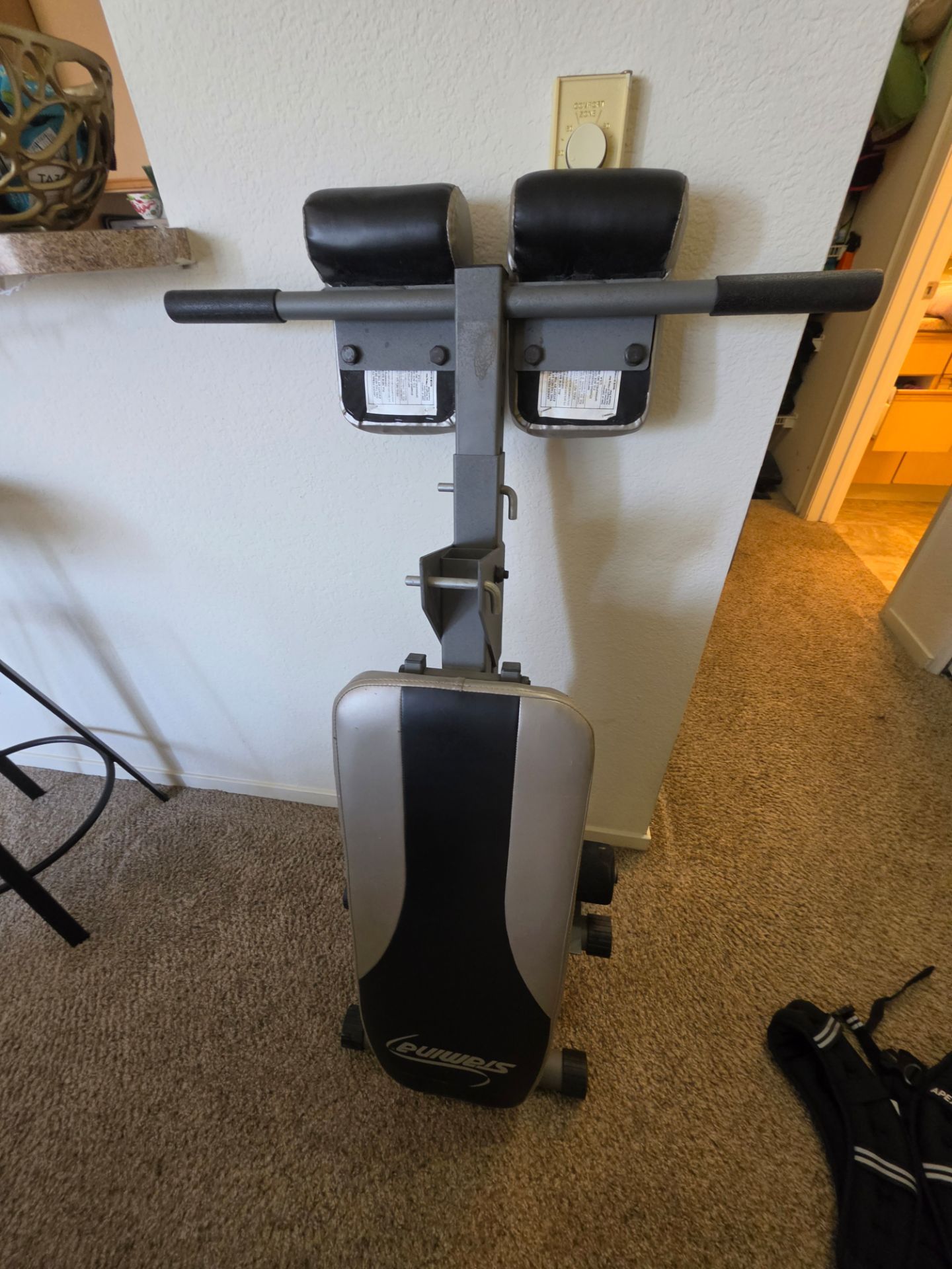 Adjustable bench