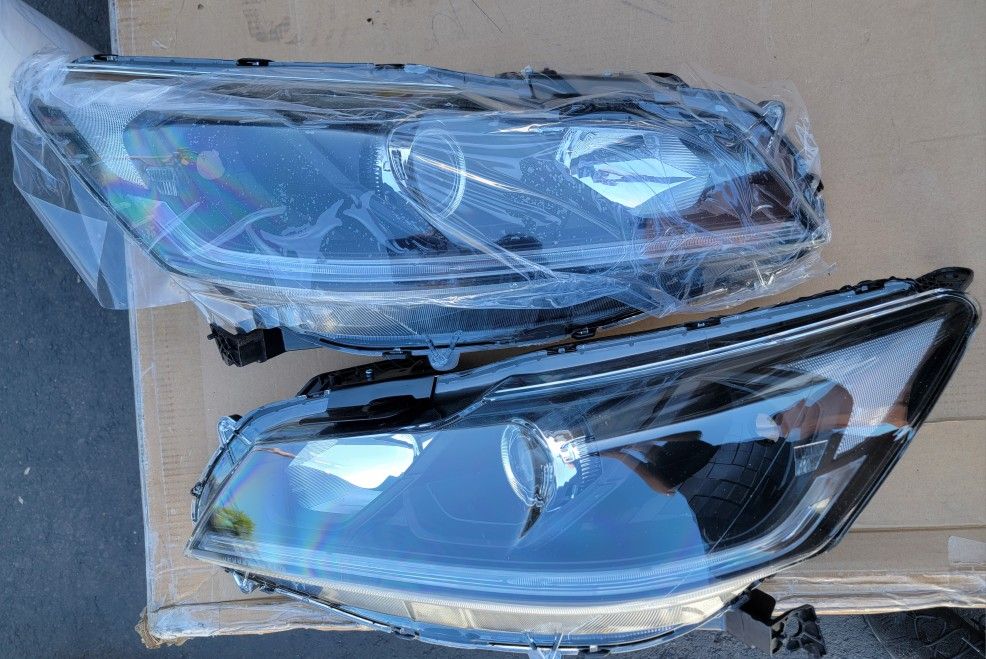 16-17 Honda Accord Sedan LED Sequential Projector Headlights 