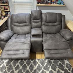 Reclining sofa 