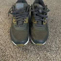 Nike Air Men Size 10.5
