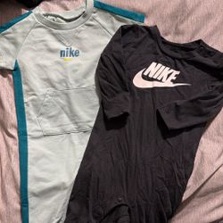 Nike Onies 9months (blue) 12 Months (black)