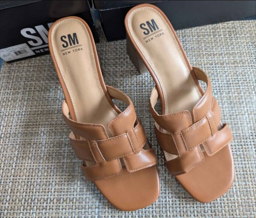 BRAND NEW Women's Sandals $50 Retail