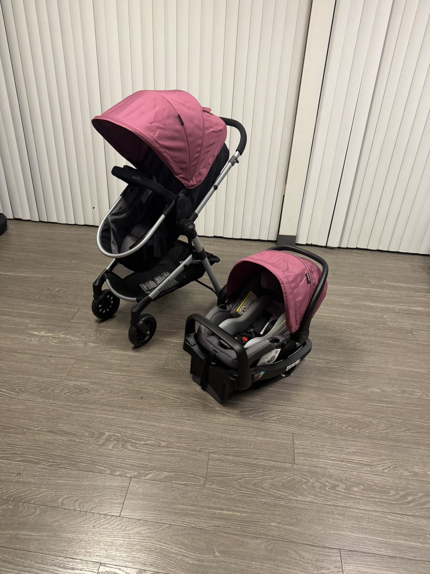 New / Evenflo Pink Stroller Bassinet And Infant Car Seat With Base