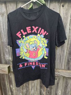 Chuck E. Cheese Flexin' & Finessin' Graphic Tee