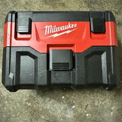 Milwaukee M18 Wet & Dry Vacuum 