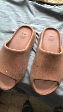 Yezzy slides