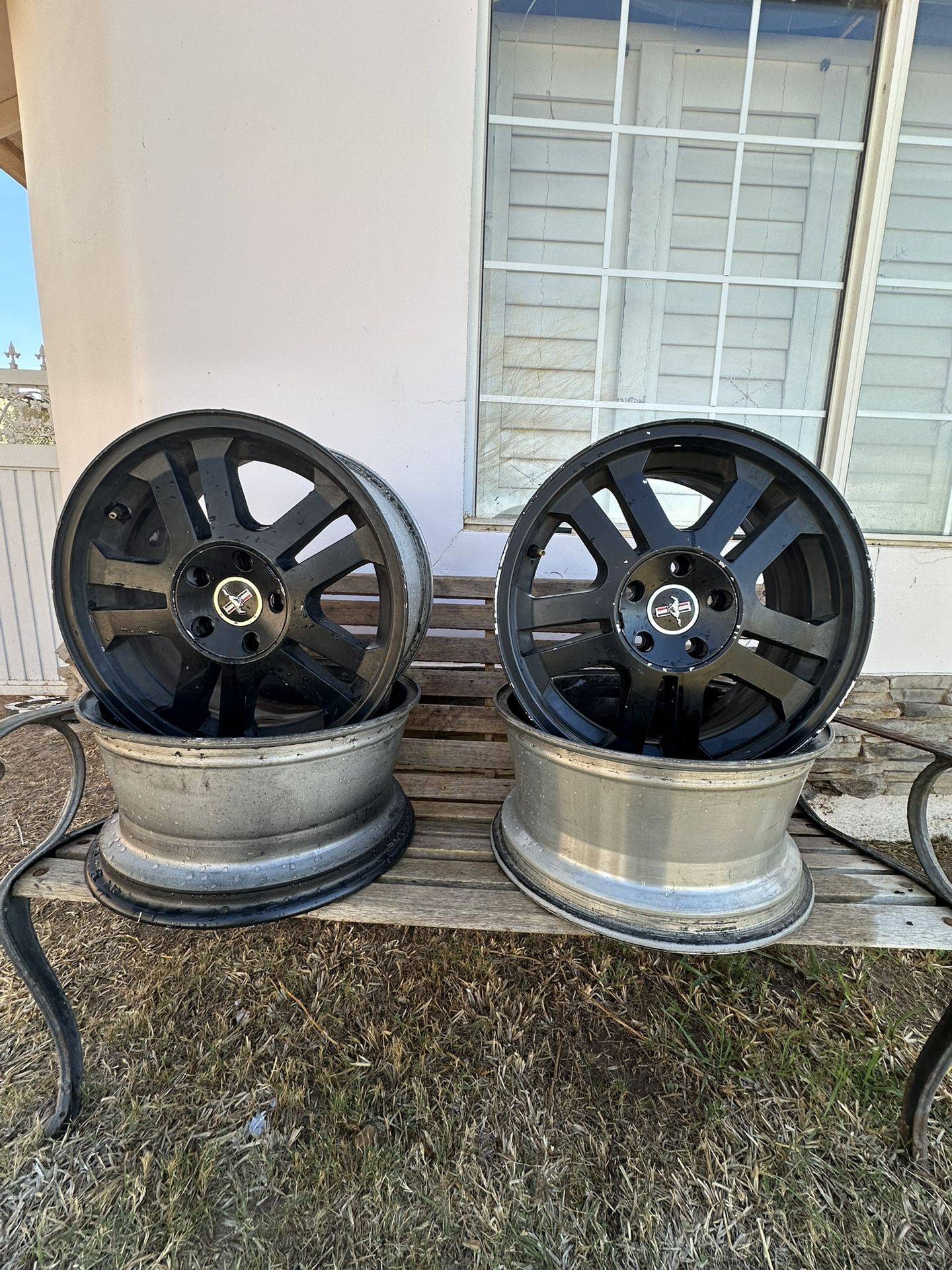05-09 Mustang OEM wheels 17x8 (4)