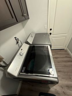 Maytag Bravos XL Washer and Dryer Set